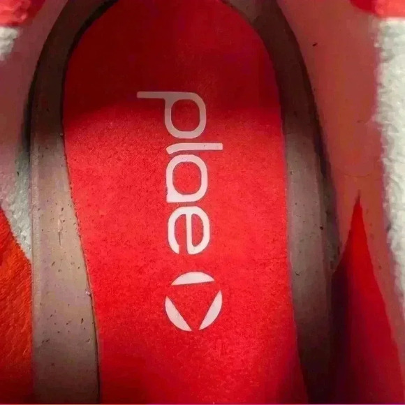 Plae Sun Sneaker Women Magnetic Grey Leather Lace Up Shoes Perforated Comfy 7W - Picture 11 of 12